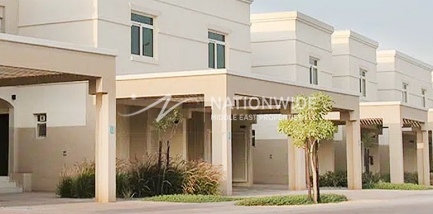 2 bedrooms Townhouse in Al Ghadeer, UAE No. 3458