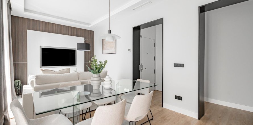 2 dormitorios Apartment en Madrid, Spain No. 26932