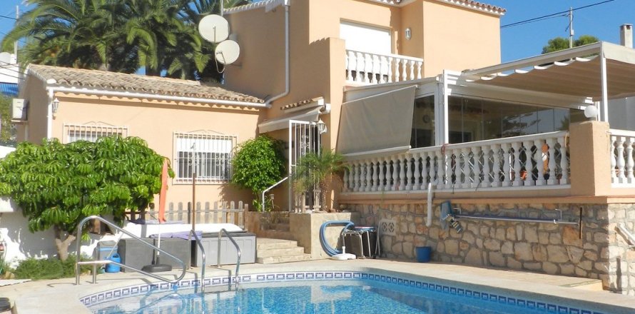 3 bedrooms Villa in Calpe, Spain No. 26989