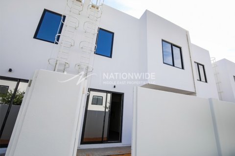 2 bedrooms Townhouse in Al Ghadeer, UAE No. 3361 2