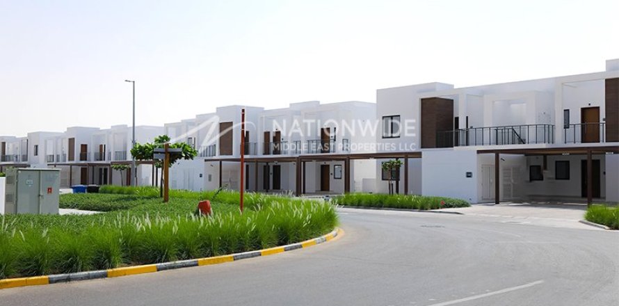 2 dormitorios Townhouse en Al Ghadeer, UAE No. 3361