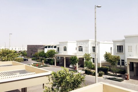 2 bedrooms Townhouse in Al Ghadeer, UAE No. 3256 2