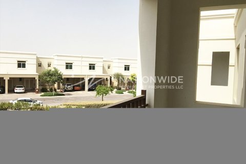 2 bedrooms Townhouse in Al Ghadeer, UAE No. 3256 3