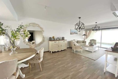 3 bedrooms Apartment in Limassol, Cyprus No. 34341 6