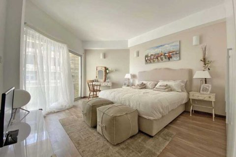 3 bedrooms Apartment in Limassol, Cyprus No. 34341 7