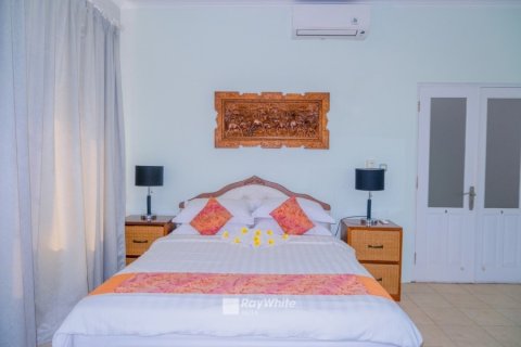 4 bedrooms Villa in Jimbaran, Indonesia No. 22700 7