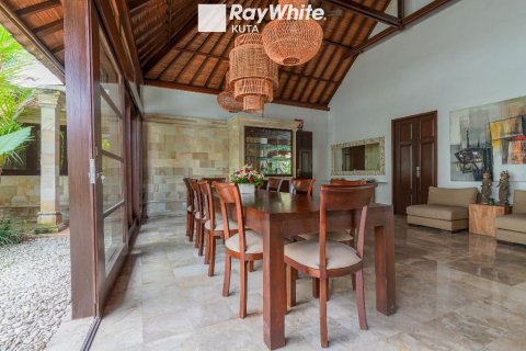 5 bedrooms Villa in Kediri, Indonesia No. 22654 4