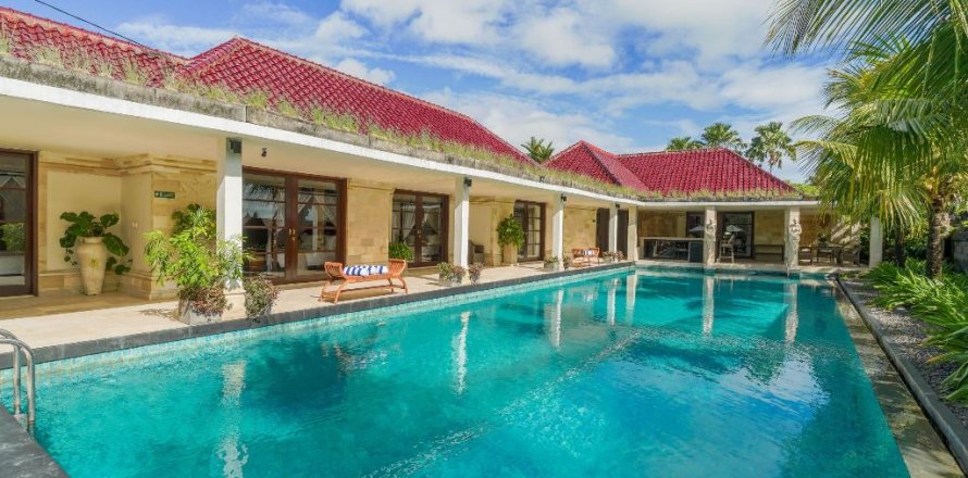 5 bedrooms Villa in Kediri, Indonesia No. 22654