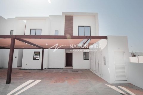 3 bedrooms Townhouse in Al Ghadeer, UAE No. 4458 8