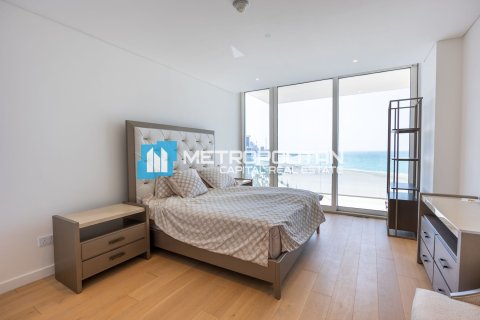 3 dormitorios Apartment en  Saadiyat Island, UAE No. 4765 9