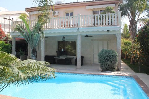 4 dormitorios Villa en Limassol, Cyprus No. 50348 1