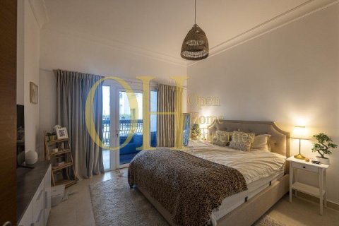 2 dormitorios Apartment en  Yas Island, UAE No. 8480 10