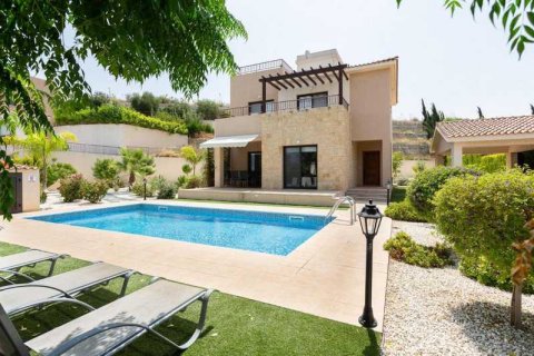 4 bedrooms Villa in Polis, Cyprus No. 70658 2