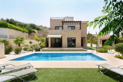 4 bedrooms Villa in Polis, Cyprus No. 70658 1