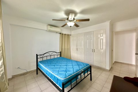 1 dormitorio Apartment en Panamá, Panama No. 70654 15