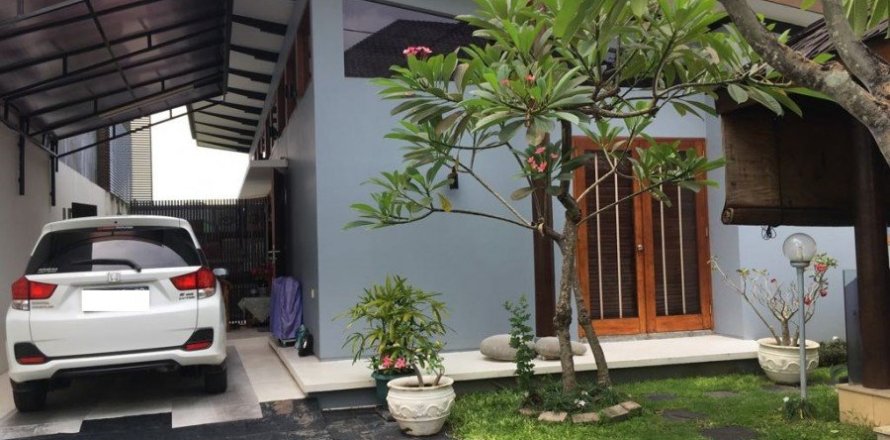 3 bedrooms House in Denpasar, Indonesia No. 23132