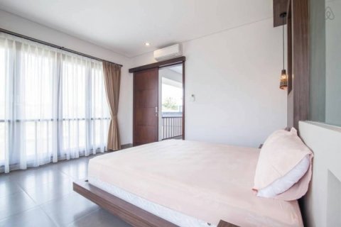 2 bedrooms Villa in Jimbaran, Indonesia No. 23440 4