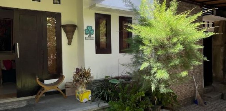 3 bedrooms House in Kerobokan, Indonesia No. 23407