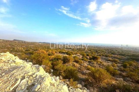 25084m² Land en Agios Athanasios, Cyprus No. 73957 2