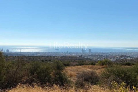 25084m² Land en Agios Athanasios, Cyprus No. 73957 1