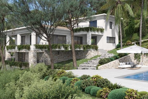 5 bedrooms Villa in Cannes, France No. 69177 3