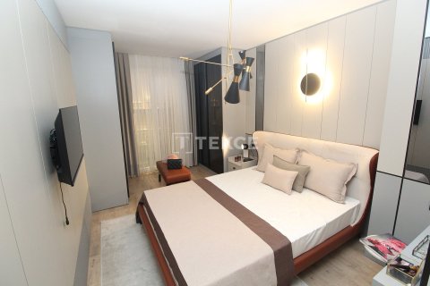 3+1 Apartment in Bueyuekcekmece, Turkey No. 76390 6