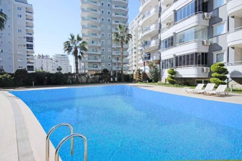 3+1 Apartment in Mahmutlar, Turkey No. 13114 4