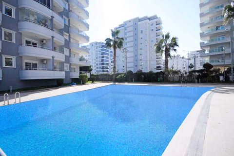 3+1 Apartment in Mahmutlar, Turkey No. 13114 11