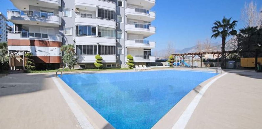 3+1 Apartment in Mahmutlar, Turkey No. 13114