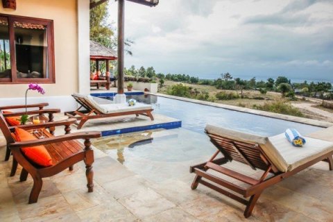 3 bedrooms Villa in South Kuta, Indonesia No. 23335 1