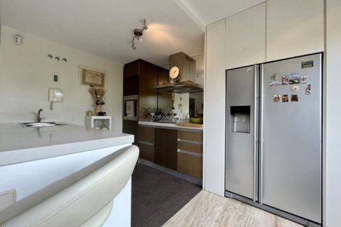 2 dormitorios Apartment en Madrid, Spain No. 26677 2