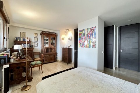 2 dormitorios Apartment en Madrid, Spain No. 26677 4