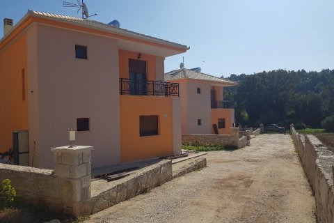 3 bedrooms House in Chalkidiki, Greece No. 56875 1