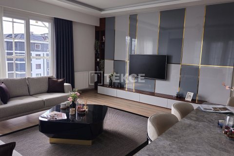 3+1 Apartment in Istanbul, Turkey No. 15585 16