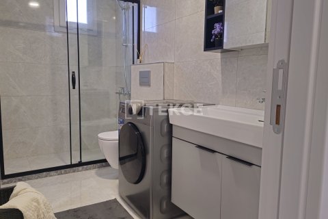 3+1 Apartment in Istanbul, Turkey No. 15585 25