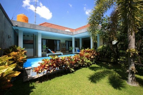 2 bedrooms Villa in Canggu, Indonesia No. 23199 1