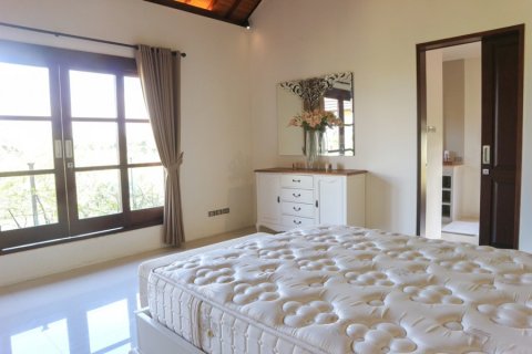 3 bedrooms Villa in Blahbatuh, Indonesia No. 23198 11