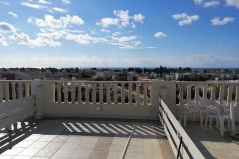 3 bedrooms Penthouse in Paphos, Cyprus No. 32517 4