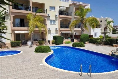 3 bedrooms Penthouse in Paphos, Cyprus No. 32517 3