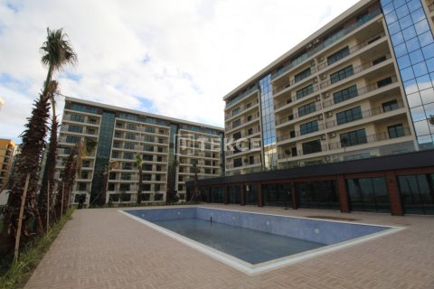 3+1 Apartment en Esenyurt, Turkey No. 11206 3