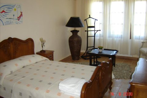 318m² Hotel in Kavala, Greece No. 49644 8