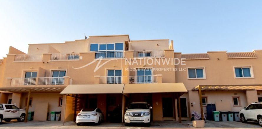 4 dormitorios Villa en Abu Dhabi, UAE No. 3587