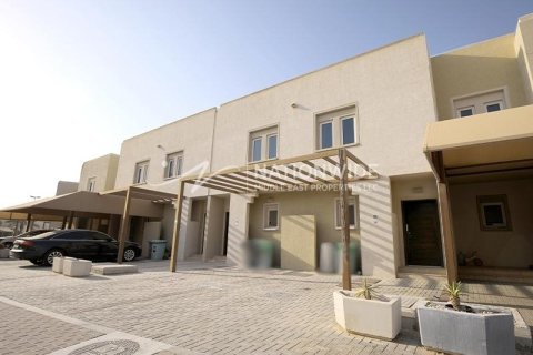 2 chambres Villa à Abu Dhabi, UAE No. 3586 8