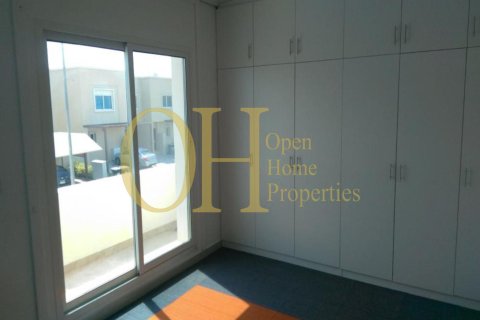 3 bedrooms Townhouse in Al Reef, UAE No. 8824 5