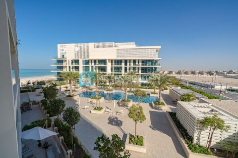 3 bedrooms Apartment on the Saadiyat Cultural District, UAE No. 5929 1