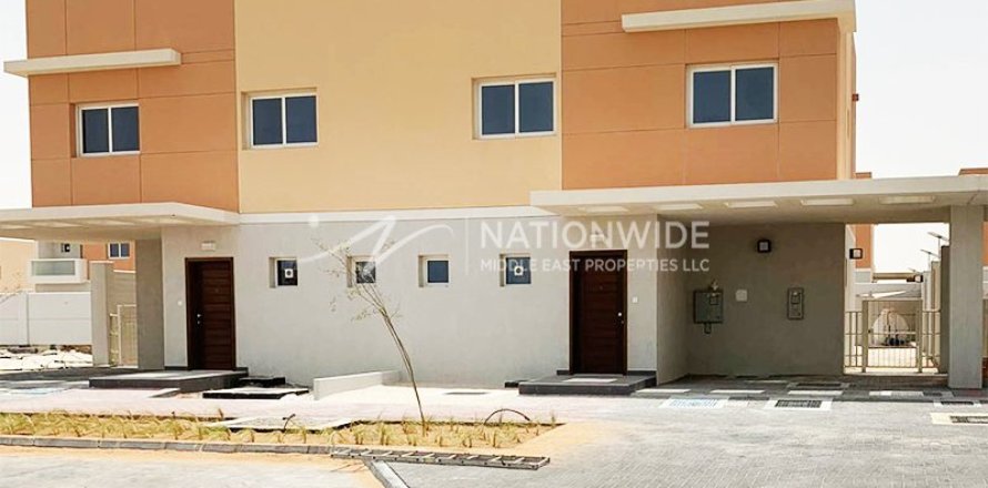 3 bedrooms Villa in Al Samha, UAE No. 3615