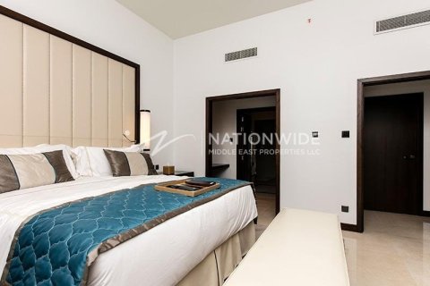 3 bedrooms Apartment in Abu Dhabi, UAE No. 3727 11