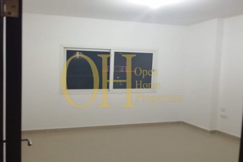 2 bedrooms Apartment in Al Reef, UAE No. 8656 3