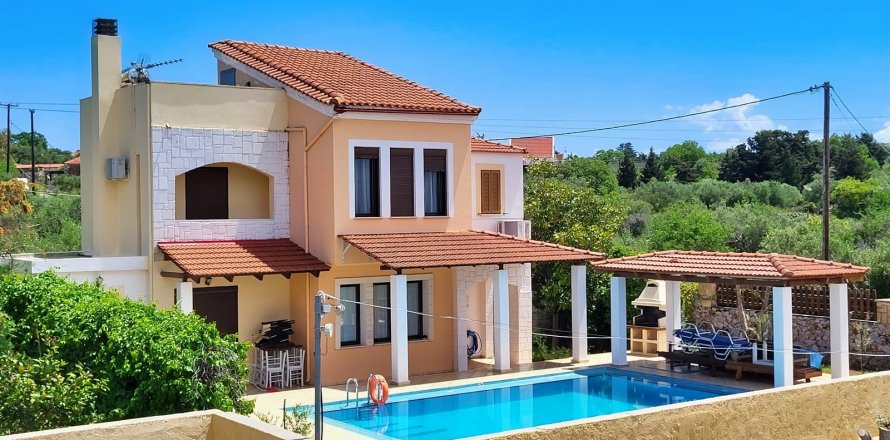 12 bedrooms Villa in Chania, Greece No. 23932