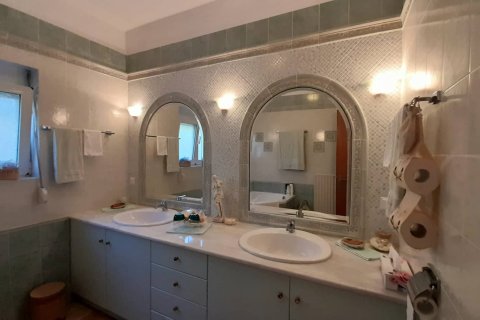 4 bedrooms Villa in Chania, Greece No. 23924 14